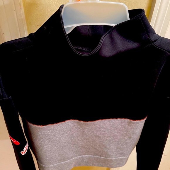 Nike Pro Mock Neck Fleece Crop - Picture 2 of 2